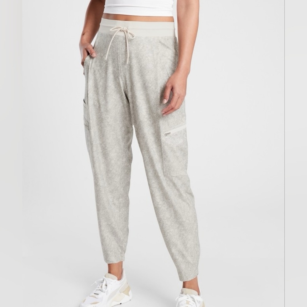 Athleta venture printed joggers